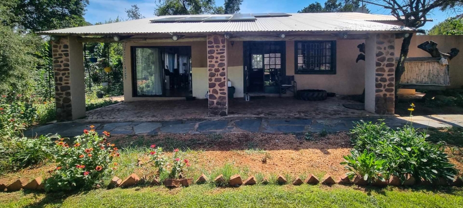 10 Bedroom Property for Sale in Skeerpoort North West